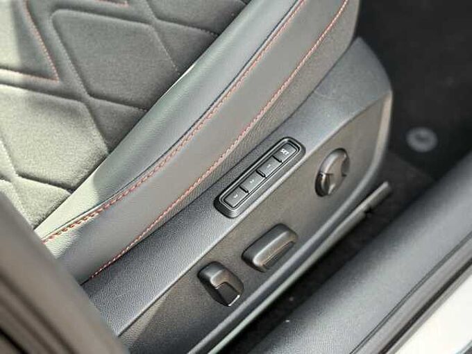 SEAT Leon 1.5 TSI EVO FR Sport 5dr